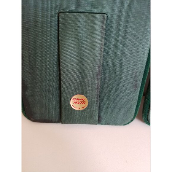 1960s praying children, Italian pewter on emerald green velvet - Picture 6 of 10